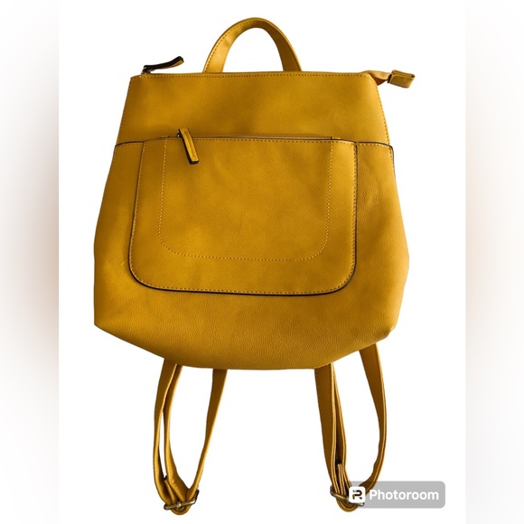 Reitman’s Yellow Backpack - Picture 1 of 5
